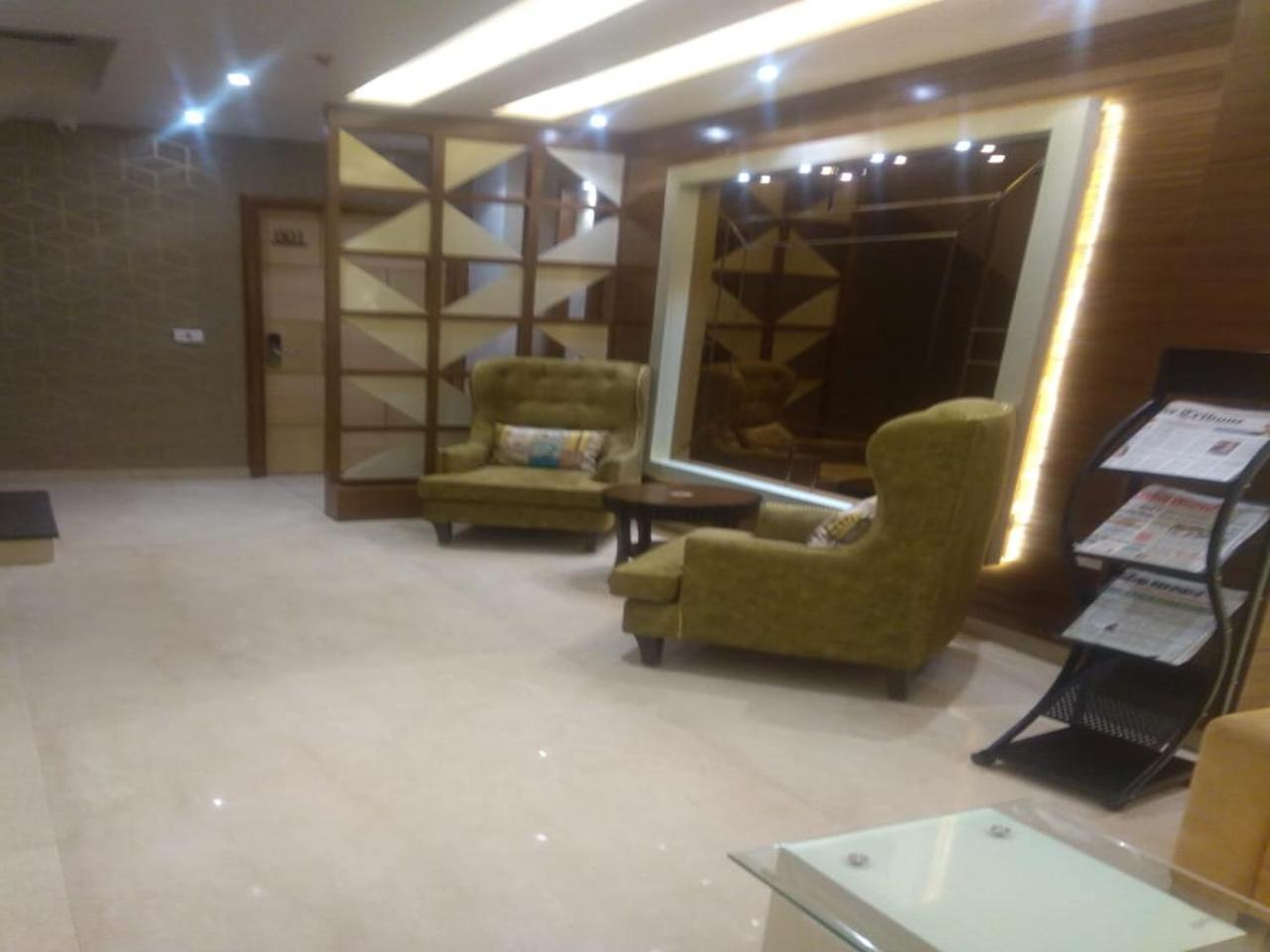 Csjs Inn By Krishna Group Of Hotels Amritsar Exteriör bild
