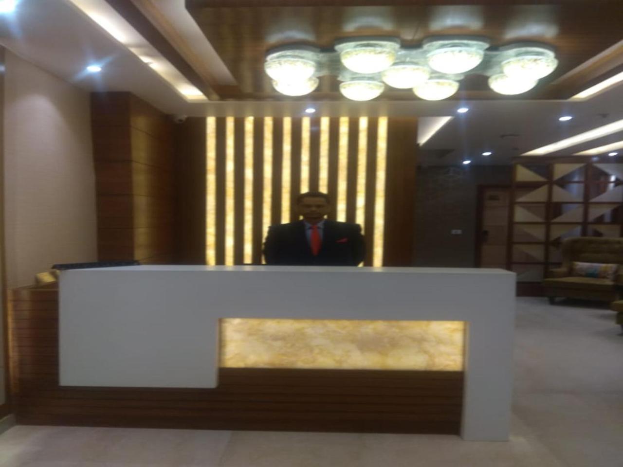 Csjs Inn By Krishna Group Of Hotels Amritsar Exteriör bild